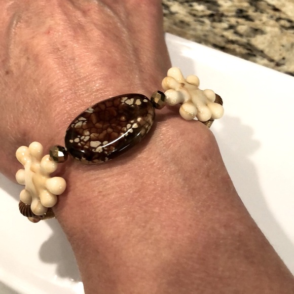 Stunning brown, gold & cream stretch bracelet w/Jasper stone - NEW in package - Picture 3 of 9